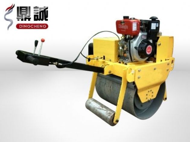 點(diǎn)擊查看詳細(xì)信息<br>標(biāo)題：重型手扶式單鋼輪壓路機(jī) 閱讀次數(shù)：13826